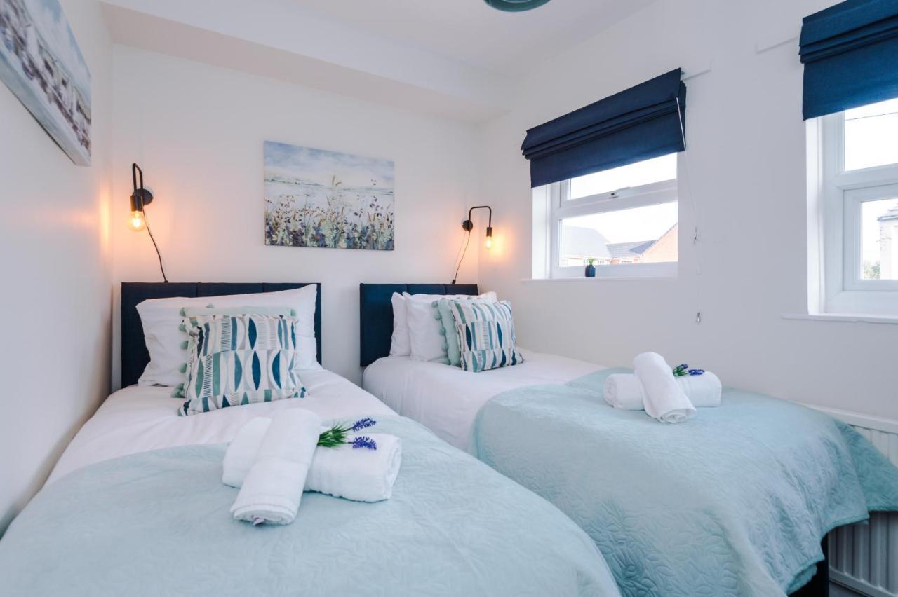 Bright 2-Bed Cottage In Chester By 53 Degrees Property, Ideal For Couples & Small Groups, City Centre - Sleeps 6 Exterior foto