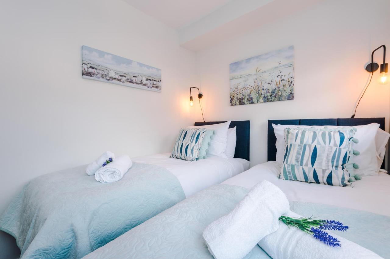 Bright 2-Bed Cottage In Chester By 53 Degrees Property, Ideal For Couples & Small Groups, City Centre - Sleeps 6 Exterior foto